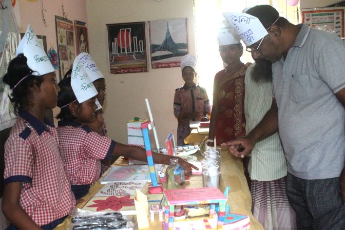 Ashrai photo gallery - training session for community members